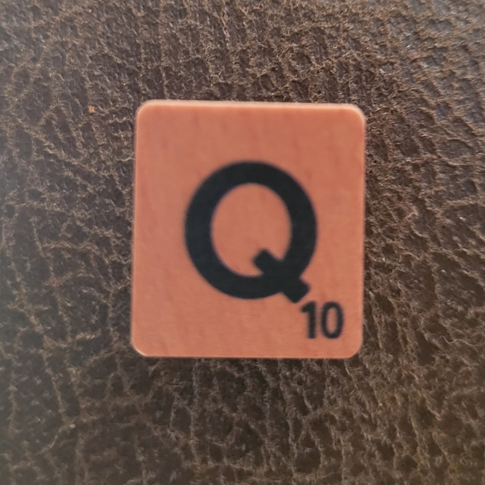 2/$10 Hasbro Scrubble/Scrabble Letter "Q" Crocs Jibbitz Charm New